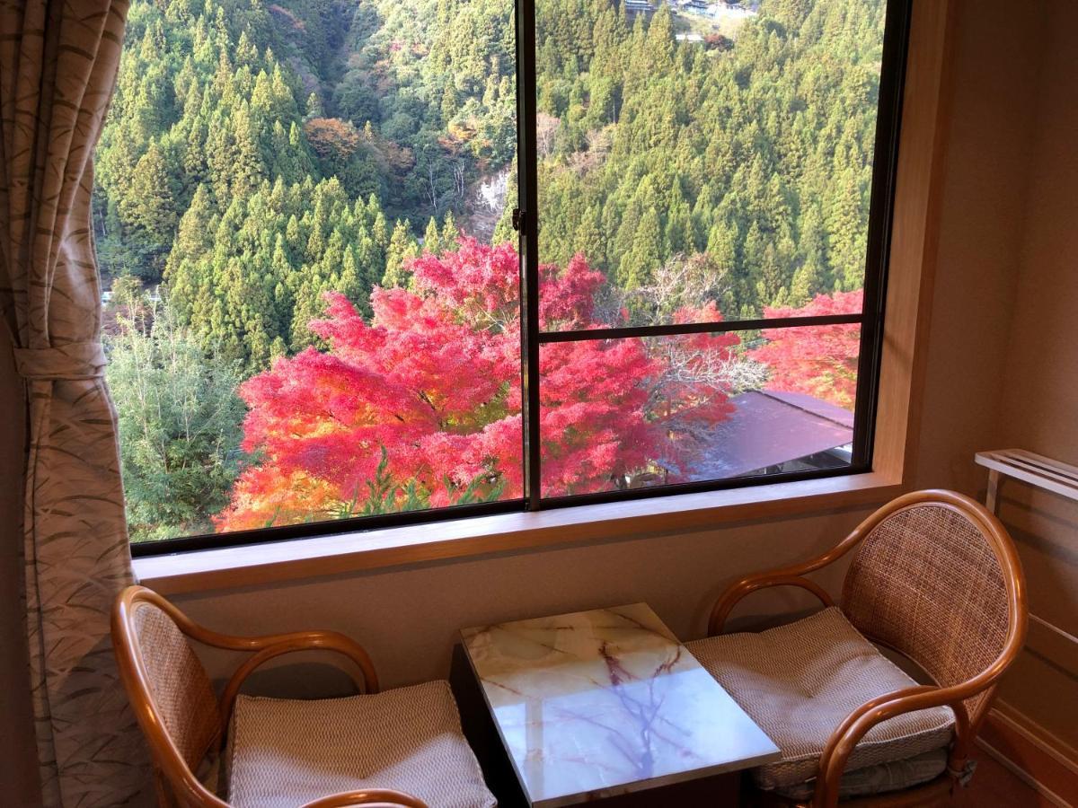 Kazuraya Hotel Miyoshi  Exterior photo
